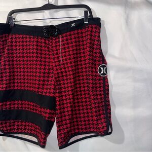 Hurley Phantom Shorts Mens 34Houndstooth Red Board Shorts Surf 4way Stretch